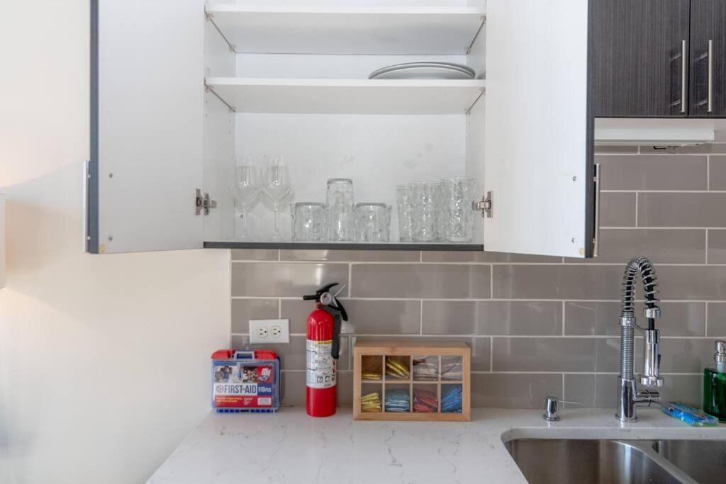 Mccormick Place 2Br Stylish Suite With Optional Parking And Gym For Up To 8 Guests Near Soldier Field And Grant Park Chicago Exterior foto